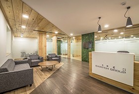 Thiết kế lễ tân văn phòng SWATCH GROUP